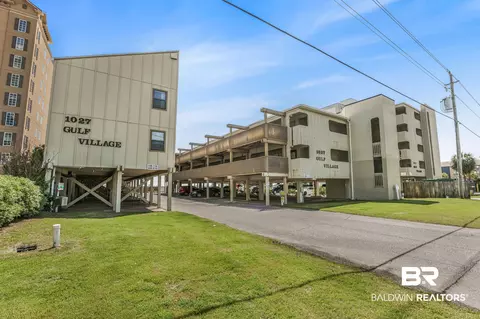 1027 W Beach Blvd #108, Gulf Shores, AL 36542