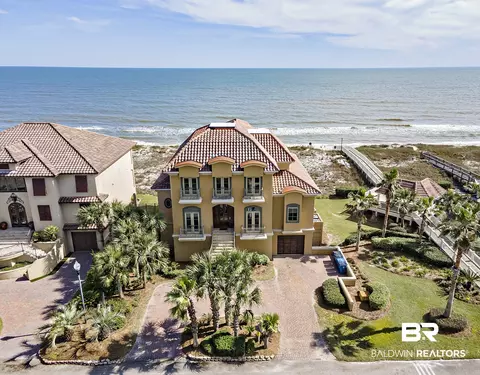 3237 Dolphin Dr, Gulf Shores, AL 36542