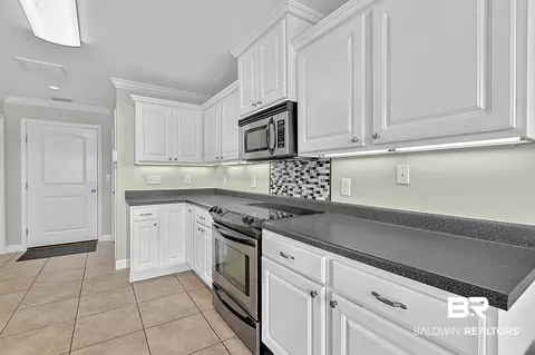 Kitchen - 16722 Sugar Loop, Foley, AL 36535 photo 7 of 8