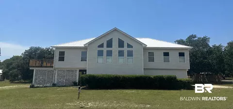 1977 Minnesota Ln, Gulf Shores, AL 36542