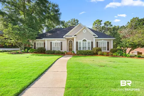 154 Easton Cir, Fairhope, AL 36532