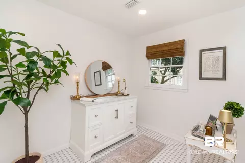 Bath - 4358 Stein Ave, Mobile, AL 36608 photo 3 of 4
