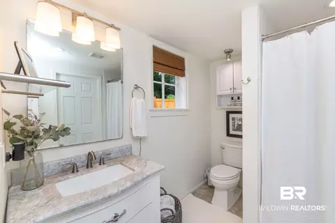 Bath - 4358 Stein Ave, Mobile, AL 36608 photo 1 of 4