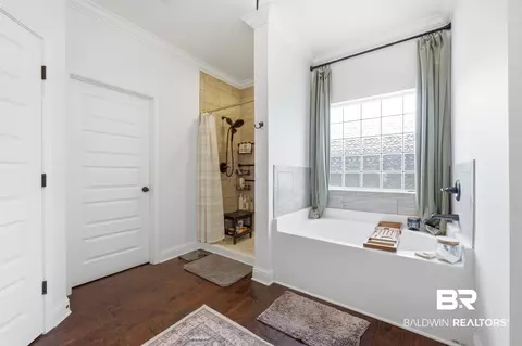Entry Way - 8794 Baptist Cp, Elberta, AL 36530 photo 6 of 10