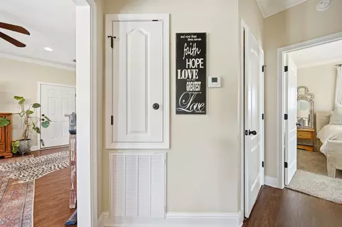 Entry Way - 8794 Baptist Cp, Elberta, AL 36530 photo 10 of 10
