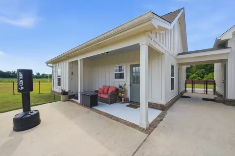 Exterior - 8794 Baptist Cp, Elberta, AL 36530 photo 9 of 19