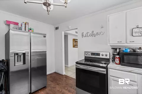 Kitchen - 458 Yevonne Curv, Mobile, AL 36609 photo 1 of 2