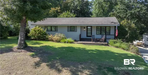 206 Volanta Ave, Fairhope, AL 36532