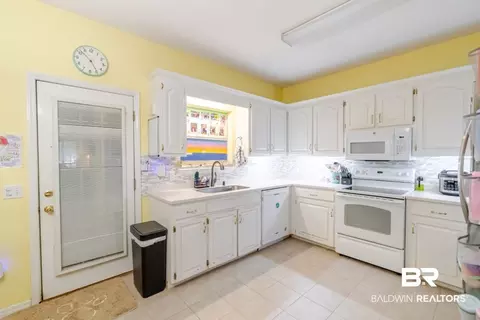 Kitchen - 233 Montclair Loop, Daphne, AL 36526 photo 1 of 3
