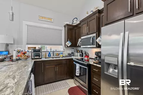 Kitchen - 11895 Gateway Dr, Elberta, AL 36530 photo 3 of 4