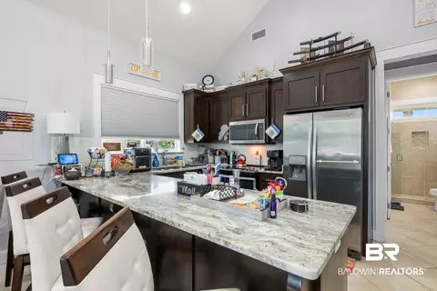 Kitchen - 11895 Gateway Dr, Elberta, AL 36530 photo 2 of 4
