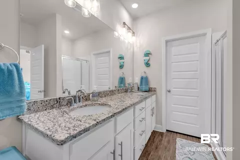 Bath - 9434 Eiland Dr, Foley, AL 36535 photo 1 of 3