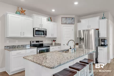 Kitchen - 9434 Eiland Dr, Foley, AL 36535 photo 3 of 5