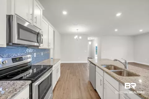 Kitchen - 9355 Eiland Dr, Foley, AL 36535 photo 5 of 5