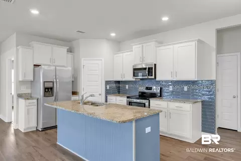 Kitchen - 9355 Eiland Dr, Foley, AL 36535 photo 3 of 5