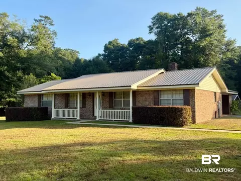 1020 Wolf Log Rd, Flomaton, AL 36441