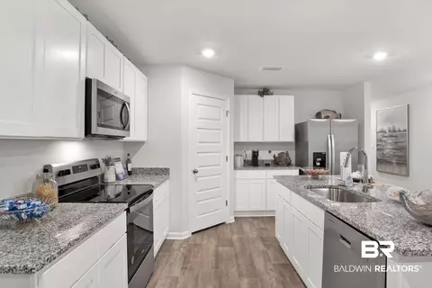 Kitchen - 26657 Sonesta Dr, Daphne, AL 36526 photo 5 of 6