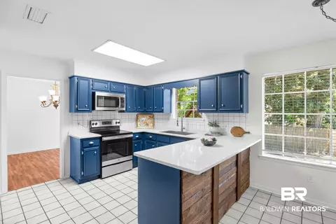 Kitchen - 106 Iris Cir, Daphne, AL 36526 photo 1 of 4