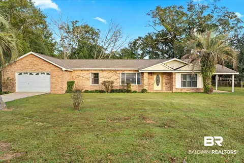 404 NW 3rd St, Summerdale, AL 36580