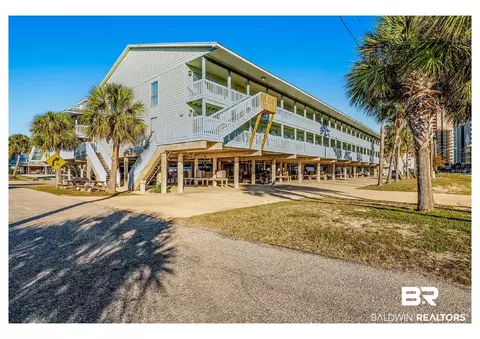 920 W Lagoon Ave UNIT A110, Gulf Shores, AL 36542