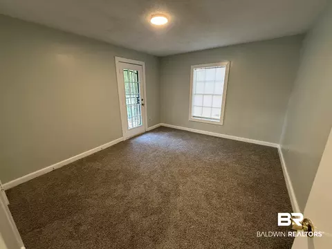 553 4th Ave, Chickasaw, AL 36611 photo 11
