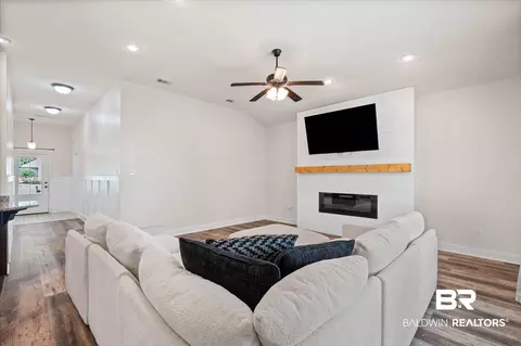 Entry Way - 21307 Merlot Loop, Silverhill, AL 36576 photo 2 of 5