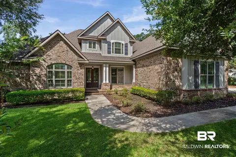 17 Haven Dr, Gulf Shores, AL 36542