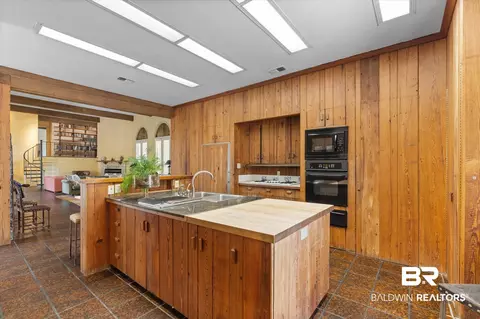 Kitchen - 25 Edgefield Rd, Mobile, AL 36608 photo 1 of 2