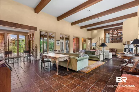 Living - 25 Edgefield Rd, Mobile, AL 36608 photo 1 of 4