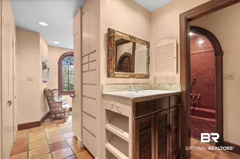 Entry Way - 25 Edgefield Rd, Mobile, AL 36608 photo 1 of 4