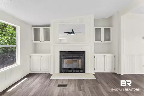 Living - 1377 Caney Loop, Lillian, AL 36549 photo 2 of 6