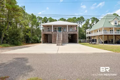 303 Conde Ave, Dauphin Island, AL 36528