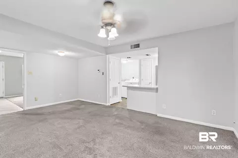 Living - 4017 Cottage Hill Rd #71, Mobile, AL 36609 photo 5 of 5