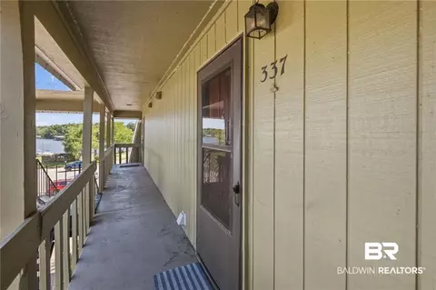 337 Riverbend Dr # 337, Mobile, AL 36605