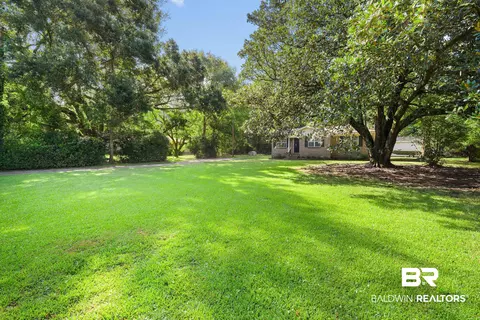 Exterior - 7327 Jeff Glaze Cir, Mobile, AL 36619 photo 2 of 6