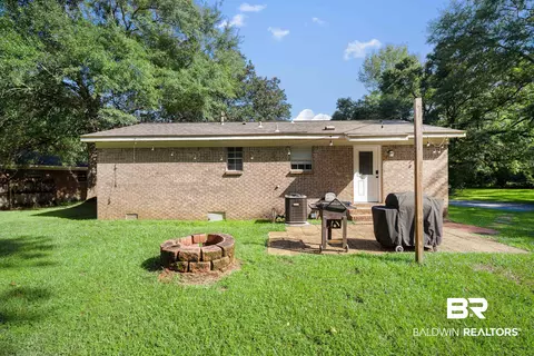 Exterior - 7327 Jeff Glaze Cir, Mobile, AL 36619 photo 4 of 6