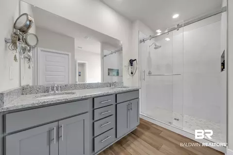 Bath - 9388 Eiland Dr, Foley, AL 36535 photo 2 of 3