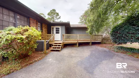 Exterior - 2760 Brevard Dr, Mobile, AL 36606 photo 2 of 3