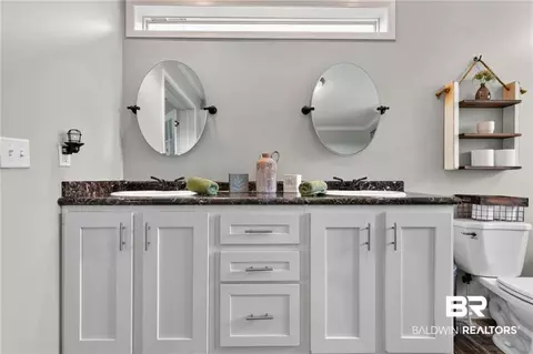 Bath - 12185 Celeste Rd, Chunchula, AL 36521 photo 7 of 10