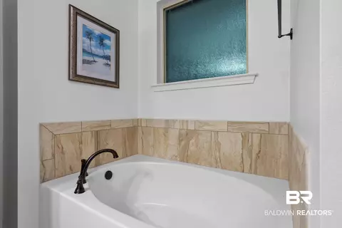 Bath - 1417 Surrey Loop, Foley, AL 36535 photo 2 of 7