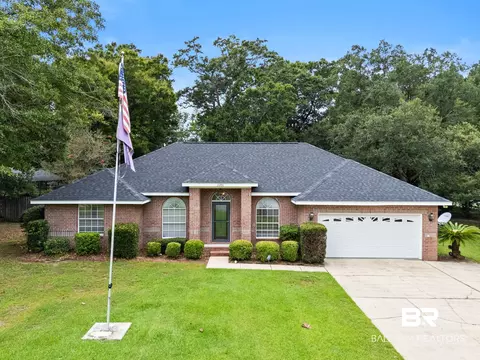 10721 Magnolia Ln, Lillian, AL 36549