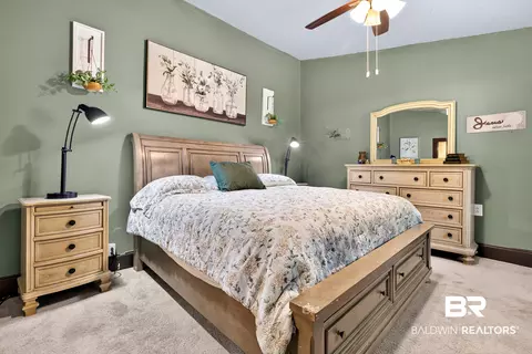 Bedroom - 5852 University Ave, Mobile, AL 36618 photo 1 of 9