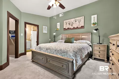 Bedroom - 5852 University Ave, Mobile, AL 36618 photo 2 of 9