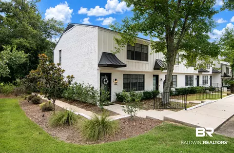 314 Gayfer Ct #21, Fairhope, AL 36532