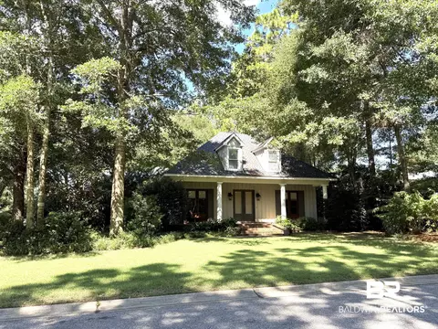 202 Cumberland Rd, Fairhope, AL 36532