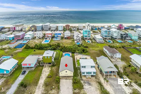 1389 W Lagoon Ave UNIT B, Gulf Shores, AL 36542