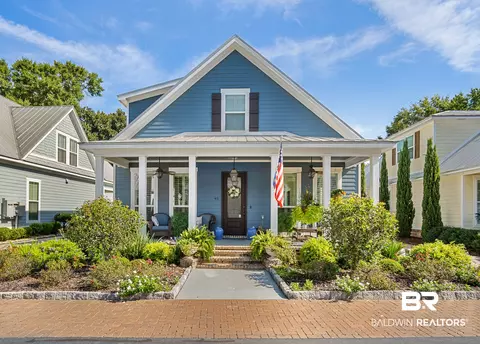 45 Bay Pointe Ct, Fairhope, AL 36532