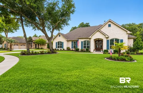 16 Wildlife Ct, Gulf Shores, AL 36542
