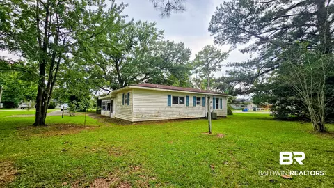 Exterior - 210 N Beech St, Foley, AL 36535 photo 1 of 6