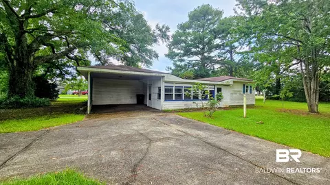 Exterior - 210 N Beech St, Foley, AL 36535 photo 2 of 6